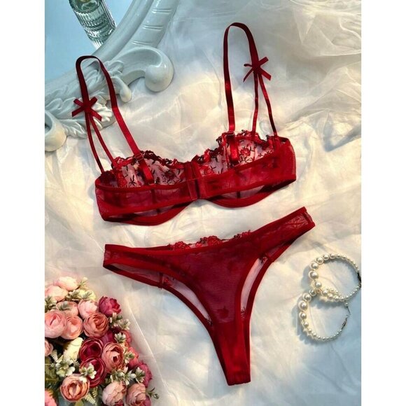 Sexy Red Romantic Flower Embroidery Lingerie Set - Picture 2 of 4